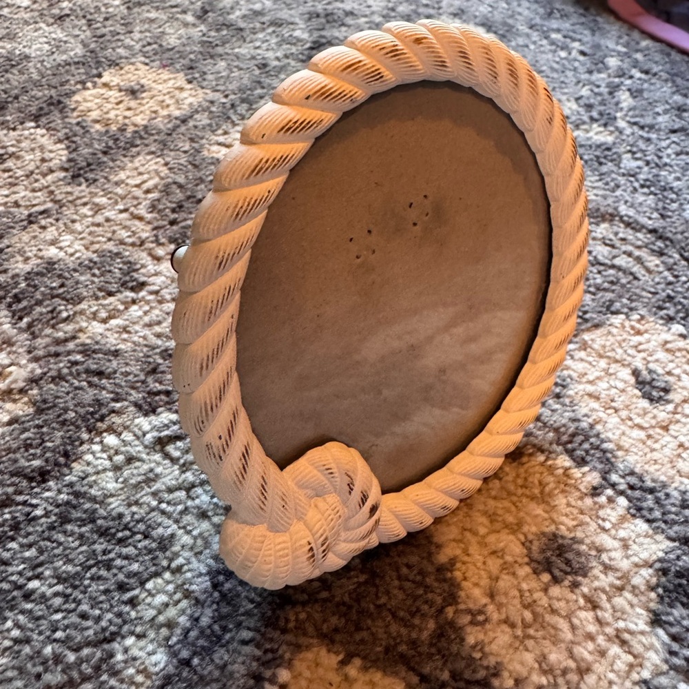 White Rope Knot Picture Frame - Picture 2 of 5